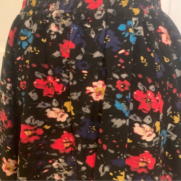 Zara mini skater skirt Size: medium - Picture 2 of 4